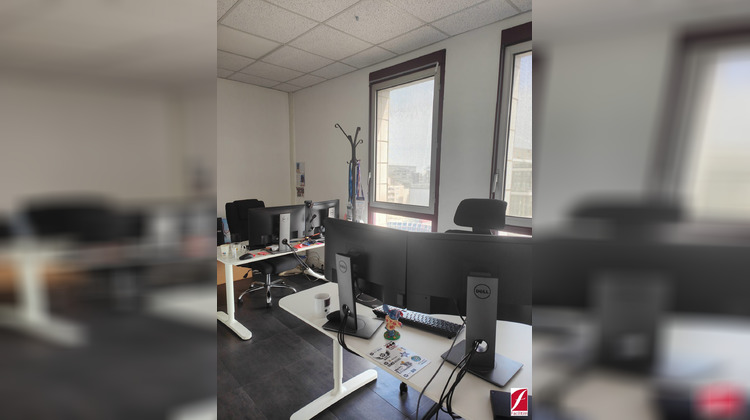 Ma-Cabane - Location Divers Montigny-le-Bretonneux, 121 m²