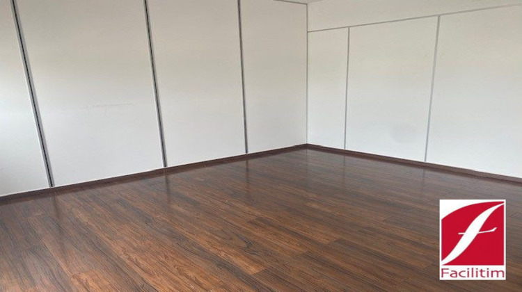 Ma-Cabane - Location Divers Montigny-le-Bretonneux, 29 m²