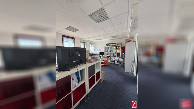 Ma-Cabane - Location Divers Montigny-le-Bretonneux, 93 m²
