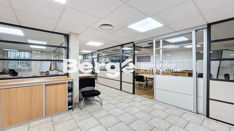 Ma-Cabane - Location Divers Mouans-Sartoux, 300 m²