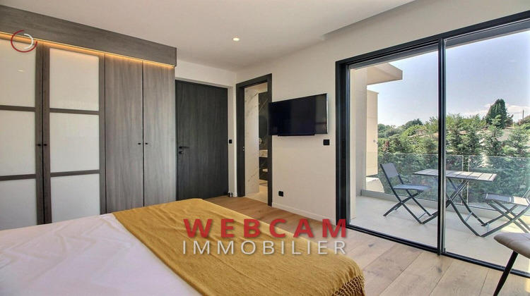 Ma-Cabane - Location Divers MOUGINS, 260 m²