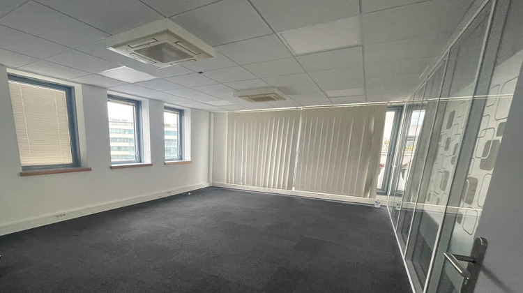 Ma-Cabane - Location Divers Nanterre, 192 m²