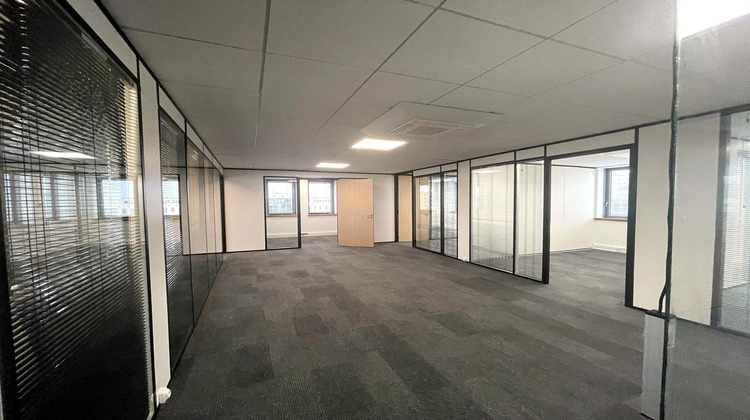 Ma-Cabane - Location Divers Nanterre, 150 m²