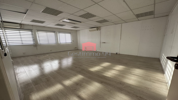 Ma-Cabane - Location Divers Neuilly sur marne, 155 m²