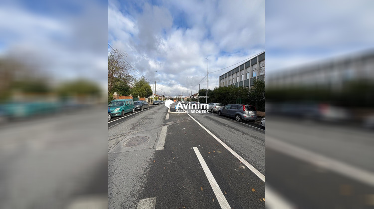 Ma-Cabane - Location Divers Neuilly-sur-Marne, 673 m²