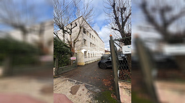 Ma-Cabane - Location Divers Neuilly-sur-Marne, 673 m²
