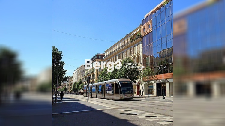 Ma-Cabane - Location Divers Nice, 327 m²