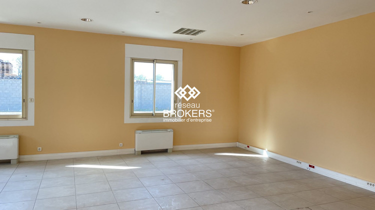 Ma-Cabane - Location Divers Noves, 480 m²