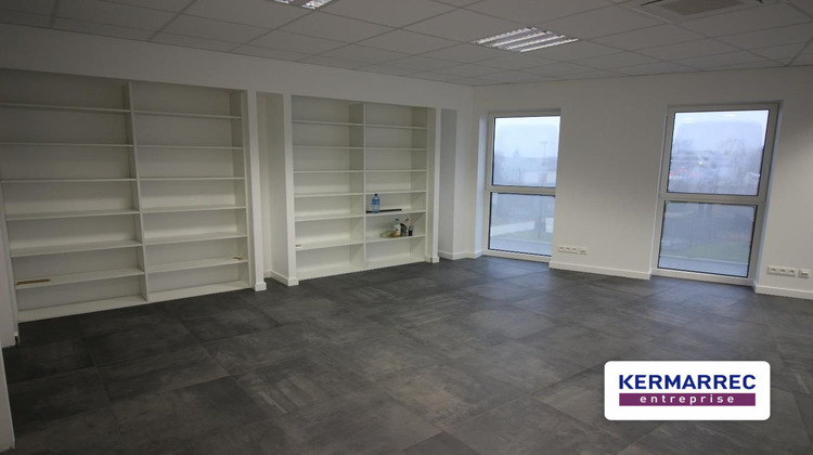 Ma-Cabane - Location Divers Noyal-Châtillon-sur-Seiche, 157 m²