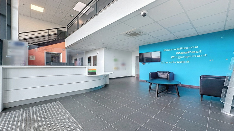 Ma-Cabane - Location Divers PARCAY MESLAY, 143 m²