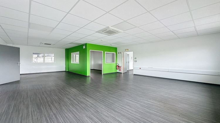 Ma-Cabane - Location Divers PARCAY MESLAY, 275 m²