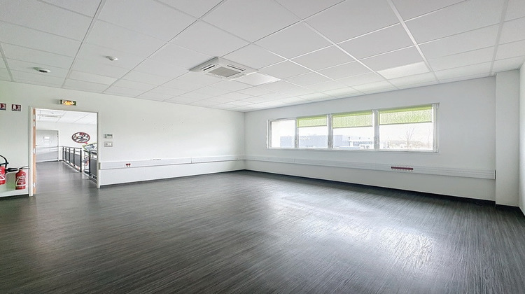 Ma-Cabane - Location Divers PARCAY MESLAY, 275 m²