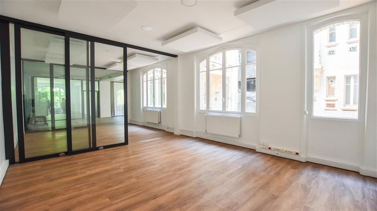 Ma-Cabane - Location Divers PARIS, 151 m²