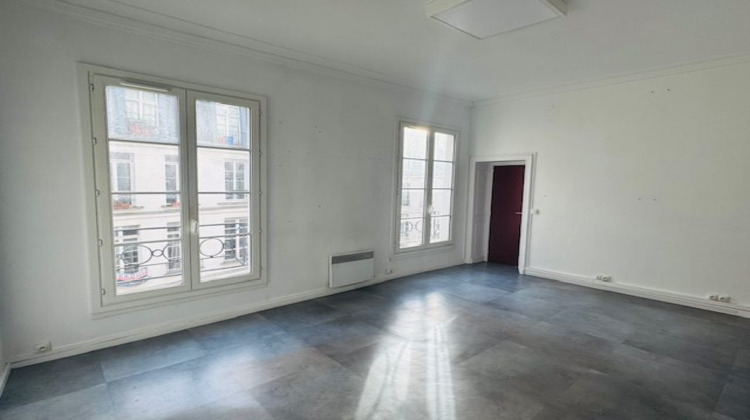 Ma-Cabane - Location Divers Paris, 83 m²