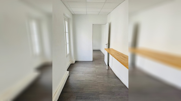 Ma-Cabane - Location Divers Paris, 90 m²