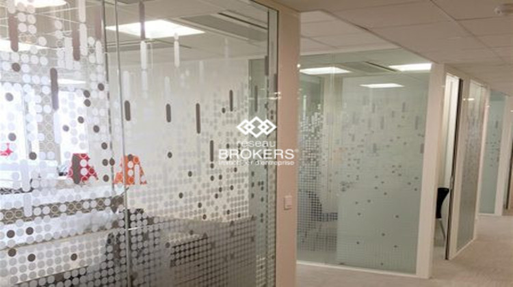 Ma-Cabane - Location Divers Paris, 105 m²