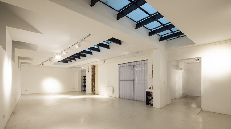 Ma-Cabane - Location Divers Paris, 213 m²