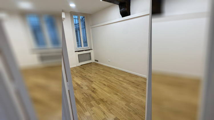 Ma-Cabane - Location Divers Paris, 120 m²