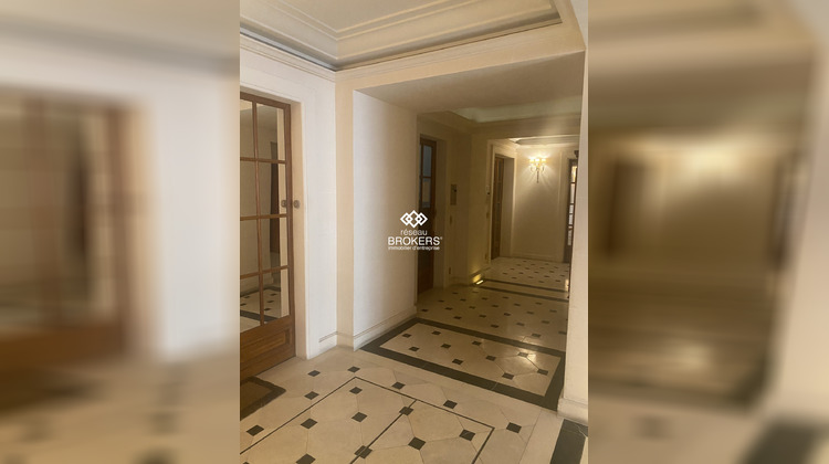 Ma-Cabane - Location Divers Paris, 191 m²