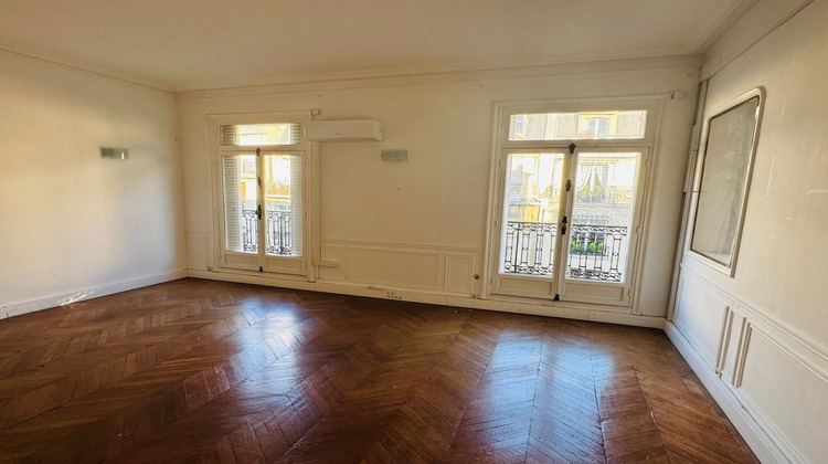 Ma-Cabane - Location Divers Paris, 190 m²