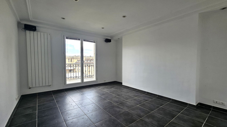 Ma-Cabane - Location Divers Paris, 142 m²