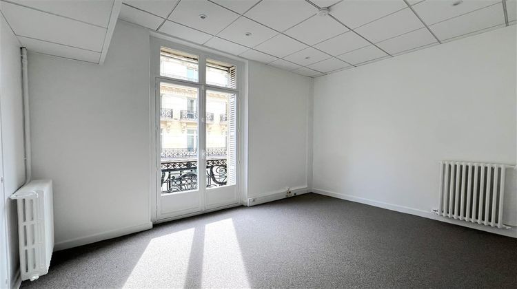 Ma-Cabane - Location Divers PARIS, 129 m²