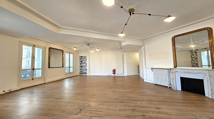 Ma-Cabane - Location Divers Paris, 105 m²