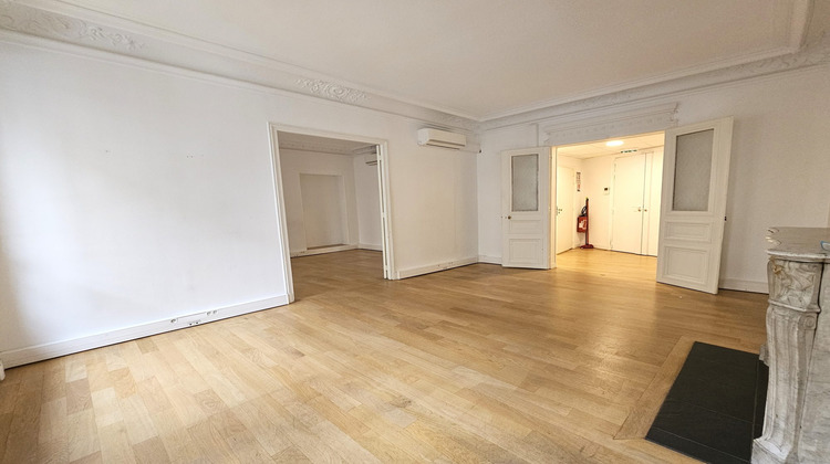 Ma-Cabane - Location Divers Paris, 101 m²