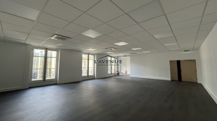 Ma-Cabane - Location Divers Paris, 150 m²