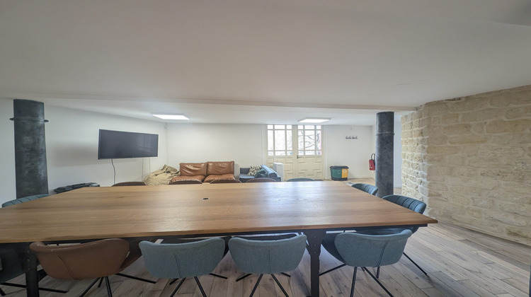 Ma-Cabane - Location Divers Paris, 234 m²