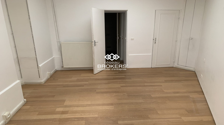 Ma-Cabane - Location Divers Paris, 94 m²