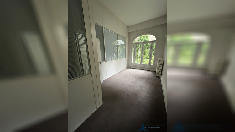 Ma-Cabane - Location Divers Paris, 160 m²