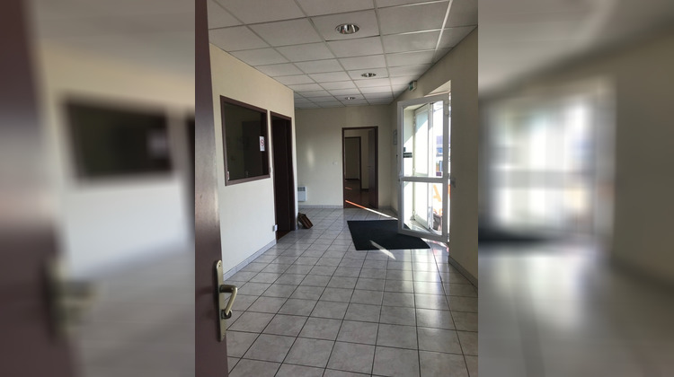 Ma-Cabane - Location Divers PERIGUEUX, 190 m²