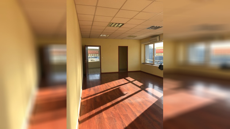 Ma-Cabane - Location Divers PERIGUEUX, 190 m²