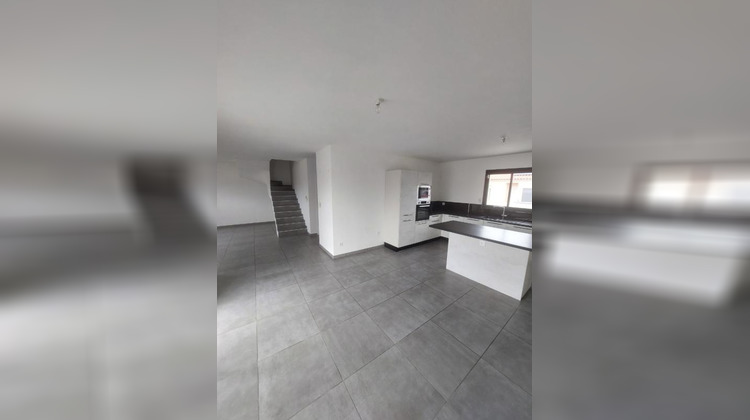 Ma-Cabane - Location Divers PIA, 82 m²