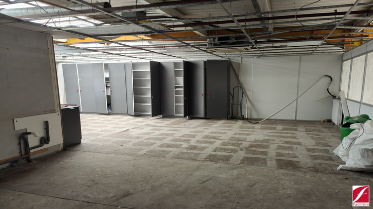 Ma-Cabane - Location Divers Plaisir, 575 m²