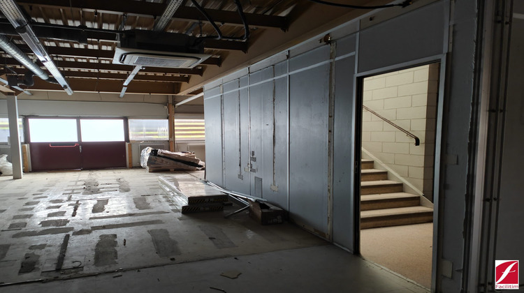 Ma-Cabane - Location Divers Plaisir, 575 m²