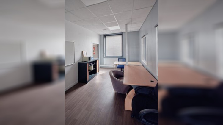 Ma-Cabane - Location Divers Pontoise, 908 m²