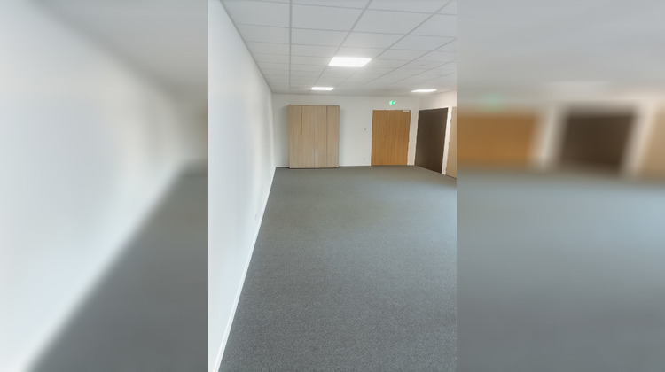 Ma-Cabane - Location Divers Puilboreau, 370 m²