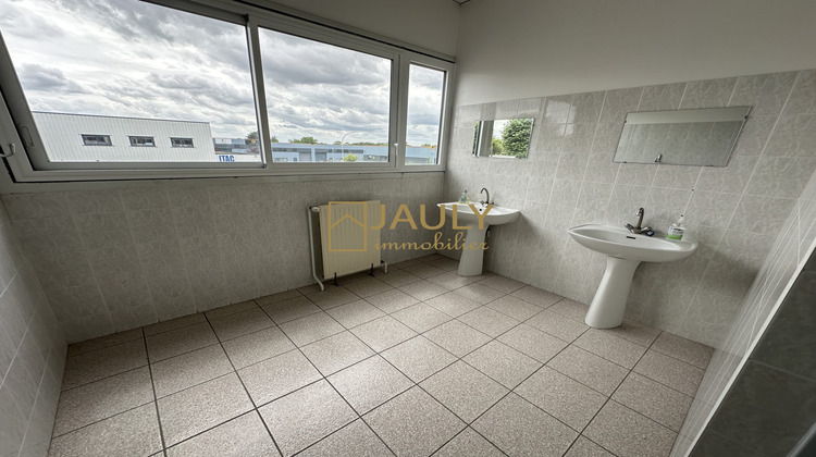 Ma-Cabane - Location Divers Quincy-Voisins, 160 m²