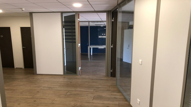 Ma-Cabane - Location Divers RILLIEUX LA PAPE, 200 m²