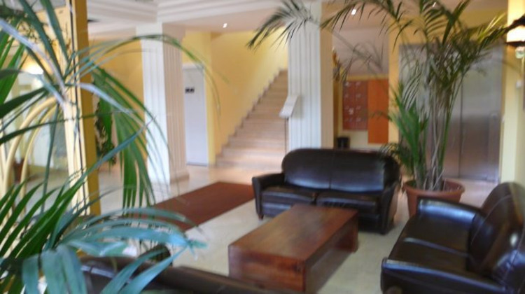 Ma-Cabane - Location Divers Rueil-Malmaison, 184 m²