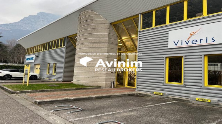 Ma-Cabane - Location Divers Saint-Égrève, 368 m²