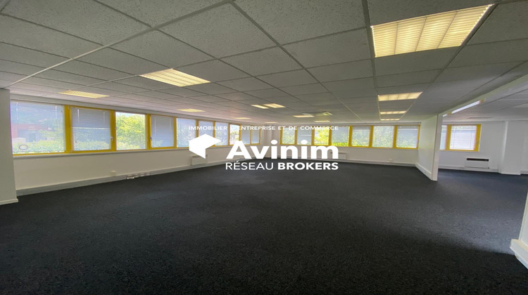 Ma-Cabane - Location Divers Saint-Égrève, 368 m²