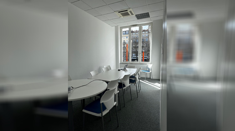 Ma-Cabane - Location Divers Saint-Étienne, 135 m²