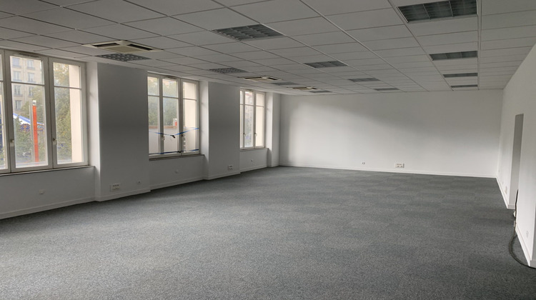 Ma-Cabane - Location Divers Saint-Étienne, 135 m²