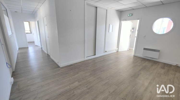 Ma-Cabane - Location Divers Saint-Avertin, 365 m²
