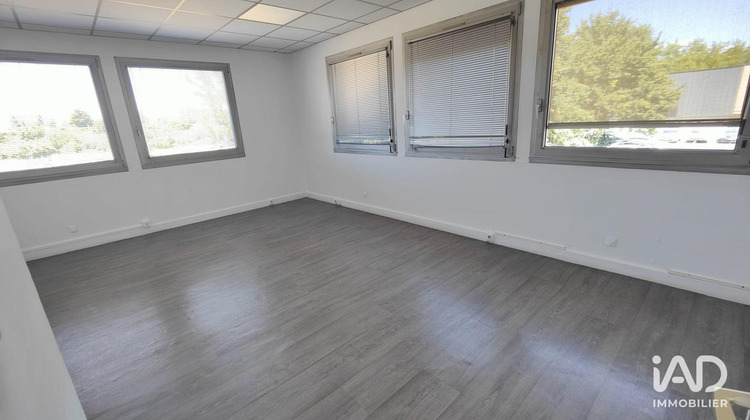 Ma-Cabane - Location Divers Saint-Avertin, 365 m²