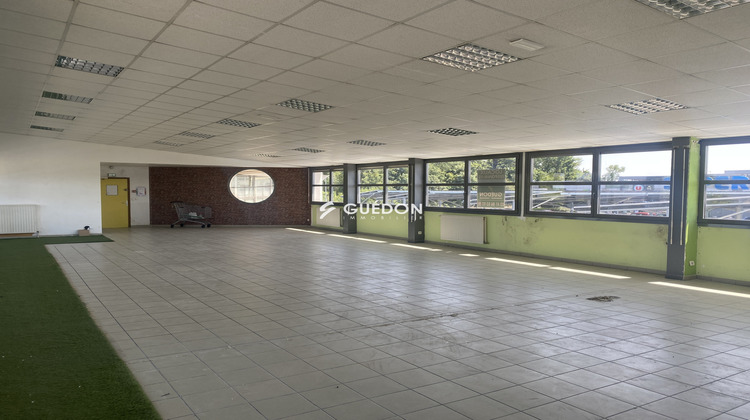 Ma-Cabane - Location Divers Saint-Barthélemy-d'Anjou, 220 m²