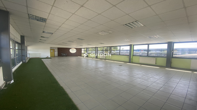 Ma-Cabane - Location Divers Saint-Barthélemy-d'Anjou, 220 m²